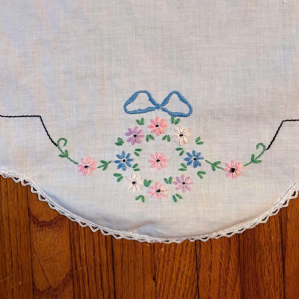 Vintage Embroidered Pastel Floral Table Runner White 41x17 Cottagecore Coquette
